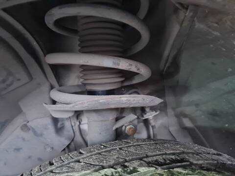 Amortiguador Delantero Izquierdo Nissan Qashqai ACENTA 4X4 141CV 104KW