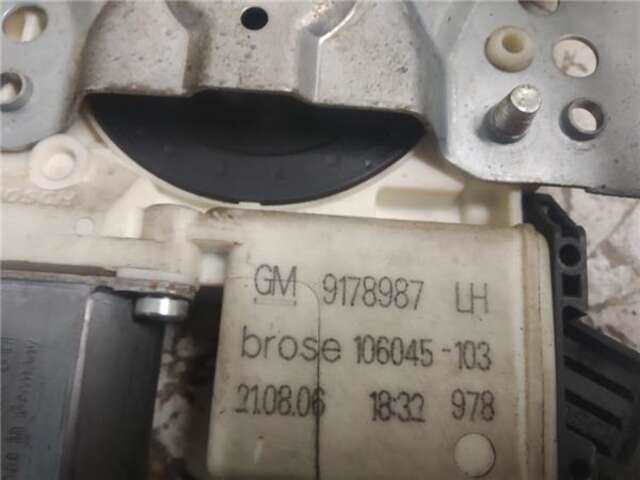 Foto 3ª: Elevalunas Eléctrico Delantero Izquierdo Opel Vectra 1.9 SPORT [1.9 LTR. - 110 KW 16V CDTI CAT (Z 19 DTH - LRD)] [Z 19 DTH / LRD]