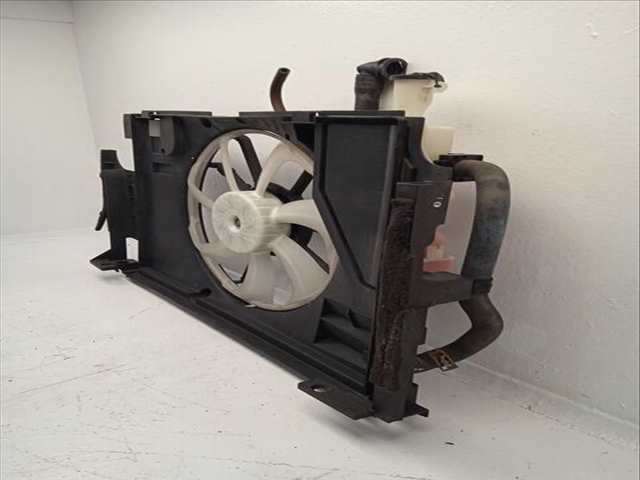 Foto 3ª: Electroventilador Toyota Yaris HYBRID ACTIVE 101CV [1NZFXE] (2018)