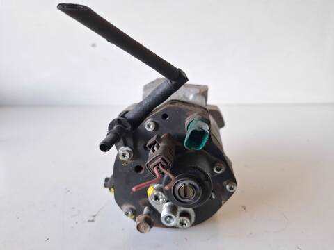 Foto 3ª: Bomba Inyeccion Kia Carnival 2.9 CDRI EX 144CV (2001)