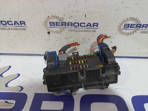 Foto 2ª: Caja Reles Fusibles Peugeot Boxer 2.2 HDI FAP CAT 131CV (2010)