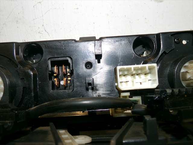 Foto 4ª: Mando Calefacción A. A. Daewoo Lanos 1.5 G 1997-2008 [A15SMS] (1999)