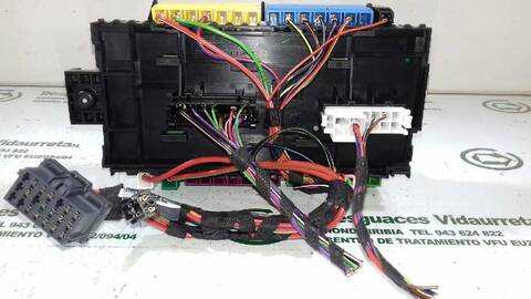 Foto 2ª: Caja Reles Fusibles Mercedes Vito 114/116 CDI 119 CDI/BT 4MATIC KOMPAKT 447.701) 190CV 140KW [651950] (2014)