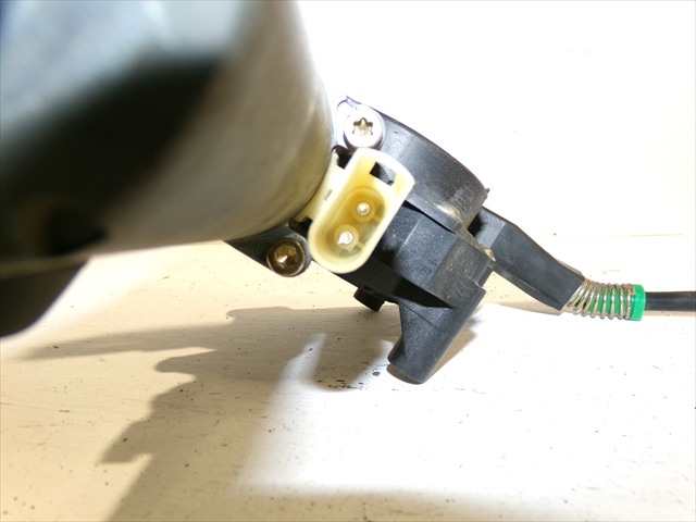 Foto 3ª: Elevalunas Eléctrico Delantero Izquierdo Ford Mondeo 1.8 TD 1996-2000 [RFN] (1998)