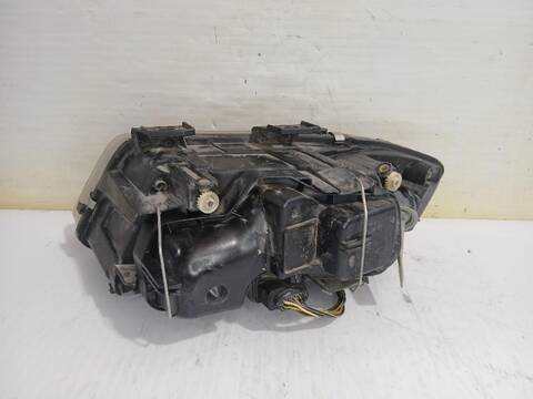 Foto 3ª: Faro Derecho Audi A6 2.5 TDI QUATTRO 180CV [BAU] (2001)