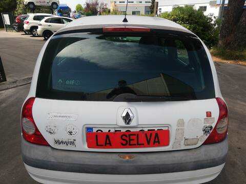 Portón Renault Clio K9K700