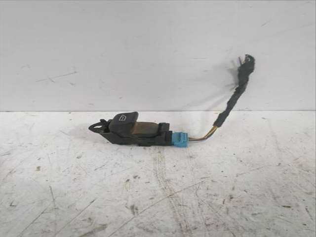 Foto 2ª: Botonera Elevalunas Land Rover Freelander 2.2 TD4 4X4 160CV [224DT(DW12BTED4) DW12BTED4] (2006)