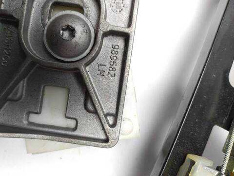 Elevalunas Manual Trasero Derecho Volkswagen Passat 2.0 BLUETDI