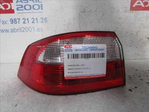 Foto 2ª: Piloto Trasero Izquierdo Renault Laguna 2.2 DCI BG0F) 150CV 110KW [D/ G9T D7] (2002)