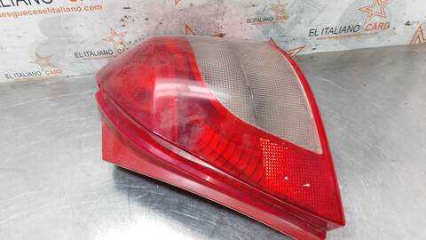 Foto 2ª: Piloto Trasero Derecho Toyota Yaris SOL 90CV 66KW [1NDTV] (2008)