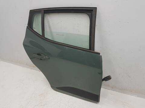 Foto 2ª: Puerta Trasera Derecha Dacia Sandero STEPWAY EXTREME (2022)