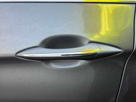 Maneta Exterior Delantera Izquierda Hyundai i40 KLASS BLUE 116CV 85KW