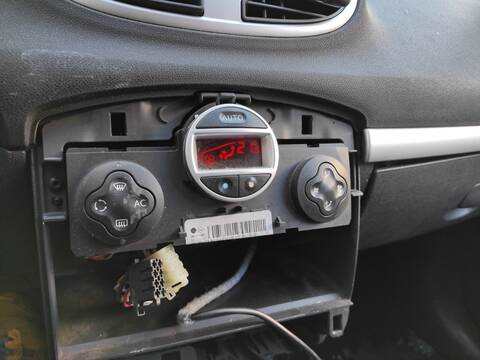 Foto 1ª: Mando Climatizador Renault Clio D4F784 (2008)