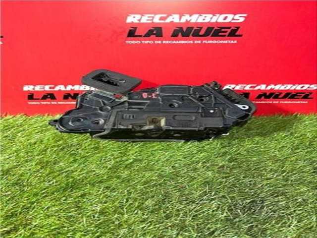 Foto 3ª: Cerradura Puerta Delantera Izquierda Volkswagen Crafter 35 FURGON BL TA FWD KW TDI 140CV 103KW [DAUA] (2021)