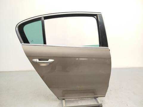 Puerta Trasera Derecha Volkswagen Passat 1.8 TSI 160CV 118KW