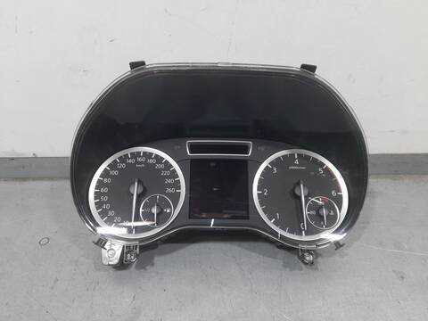 Cuadro de Instrumentos Infiniti Q30 1.5D 109CV 80KW