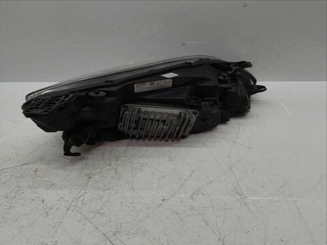 Foto 2ª: Faro Izquierdo Volvo V40 190 CV 140KW [D4204T14] (2017)
