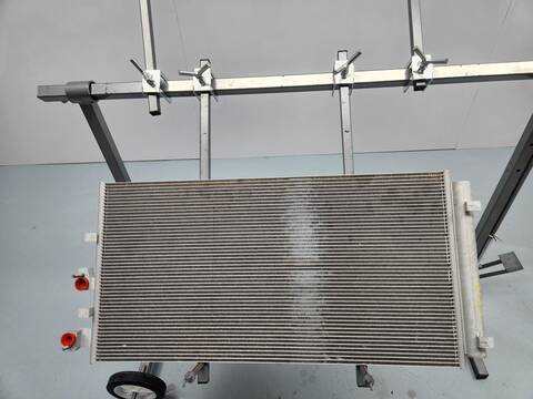 Foto 1ª: Radiador Calefaccion A.A. Ford Focus ST-LINE 155CV 114KW [M0DC] (2024)