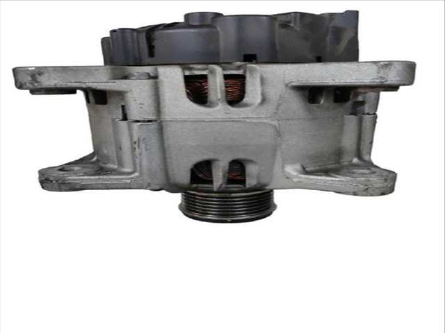 Foto 2ª: Alternador Dacia Duster 1.5 DCI 4X4 HSMC HSMD) (2010)