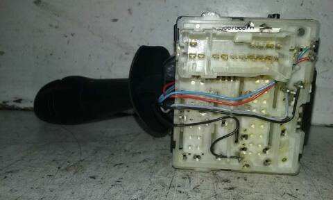 Foto 3ª: Mando Multifuncion Renault Clio DYNAMIQUE 90CV 66KW [K9KB6] (2013)