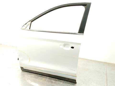 Foto 3ª: Puerta Delantera Izquierda Mg ZS 1.5 VTI 106CV 78KW [15S4C] (2022)
