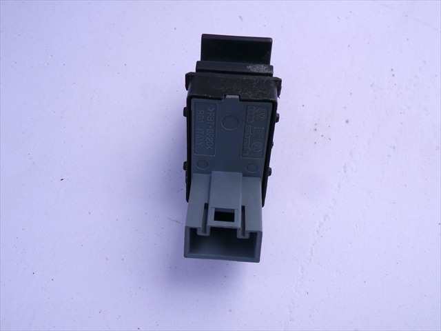 Foto 2ª: Botonera Elevalunas Seat Ibiza 1.6 TDI MODELO 6J,2008-2012 [CAY] (2011)