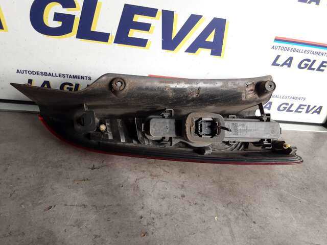 Foto 2ª: Piloto Trasero Derecho Renault Espace 2.0 DCI 150CV [M9R 740] (2007)