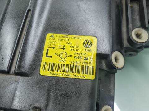 Foto 3ª: Faro Izquierdo Volkswagen Touran TRENDLINE 101CV 74KW [AVQ] (2004)
