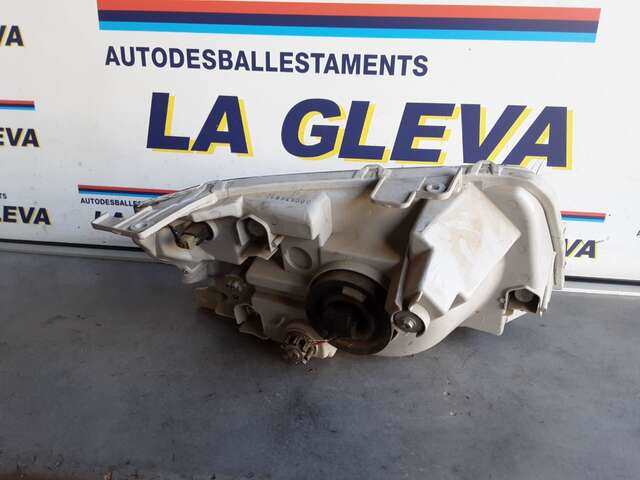 Foto 2ª: Faro Izquierdo Suzuki Grand Vitara 1.9 DCI129CV 0CV [F9Q 264] (2006)