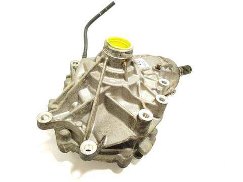 Foto 2ª: Caja Transfer Maserati Levante 3.0 D Q4 275CV 202KW [M 16164 D] (2017)