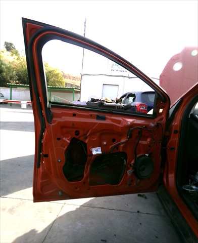 Foto 2ª: Puerta Delantera Izquierda Ford Focus 1.6 G 2011-2014 [IQDB] (2011)