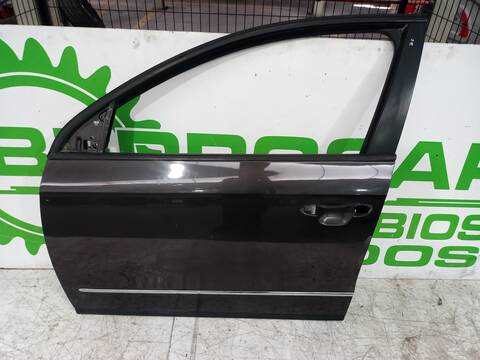 Puerta Delantera Izquierda Volkswagen Passat 2.0 TDI BERLINA 140CV 103KW