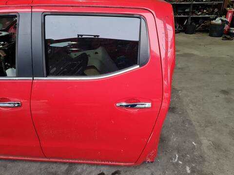 Puerta Trasera Izquierda Nissan NP300 ACENTA DOUBLE CAB 4X4 163CV 120KW