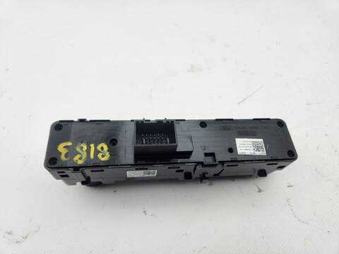 Foto 2ª: Mando Multifuncion Ford Focus ST-LINE 155CV 114KW [M0DC] (2024)
