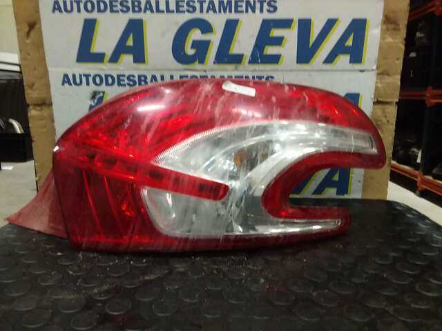 Piloto Trasero Derecho Peugeot 208 1.4 HDI 0CV