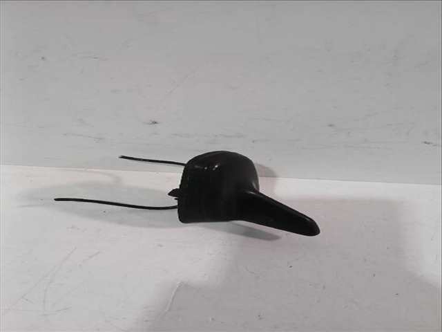 Foto 2ª: Antena Volkswagen T-Roc 1.6 TDI 115CV [DGTE] (2017)