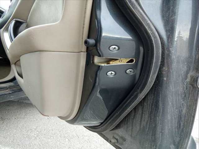 Cerradura Puerta Delantera Derecha Subaru Legacy 2.0 D AWD BPD) 150CV 110KW
