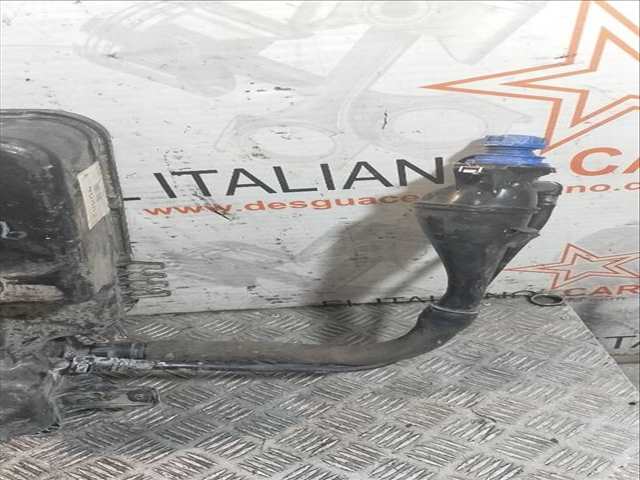 Foto 2ª: Deposito AdBlue Toyota Proace COMBI L1 VX 102CV 75KW [YHR] (2022)