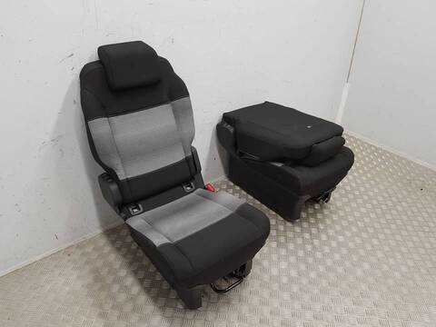Foto 3ª: Asiento Delantero Derecho Citroen Spacetourer FEEL M (2016)