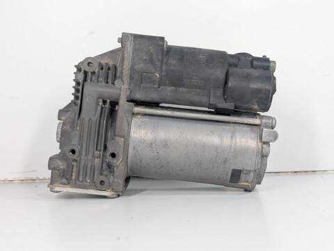 Foto 2ª: Bomba de Suspension Mercedes Clase ML 230 OM642940 AUT.