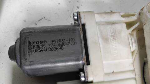 Foto 3ª: Elevalunas Eléctrico Delantero Derecho Citroen C4 NFU BERLINA (2005)