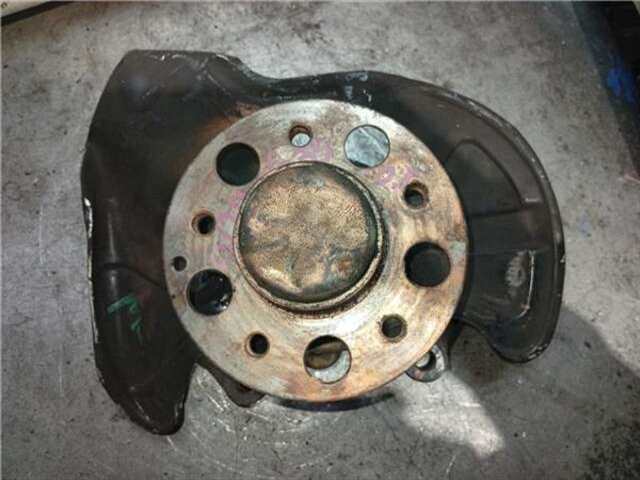 Mangueta Delantera Izquierda Mercedes Clase C 160 2.0 C 180 (203.735) [2.0 LTR. - 95 KW CAT]