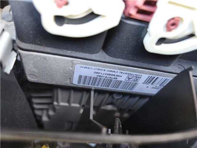 Centralita Motor ECU Peugeot 5008 1.6 PREMIUM [1.6 LTR. - 82 KW HDI FAP]