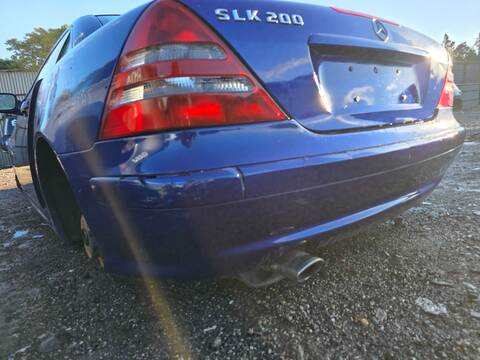 Foto 2ª: Paragolpes Trasero Mercedes Clase SLK 200 G ROADSTER R170) MOTOR M111.958 (2002)
