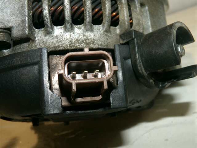 Foto 4ª: Alternador Ford Kuga 2.0 TDCI 2008-2013 [UFDA] (2012)