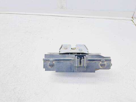 Foto 2ª: Cerradura Maletero Portón Ford Focus GHIA BERLINA 100CV 74KW [HWDA] (2005)