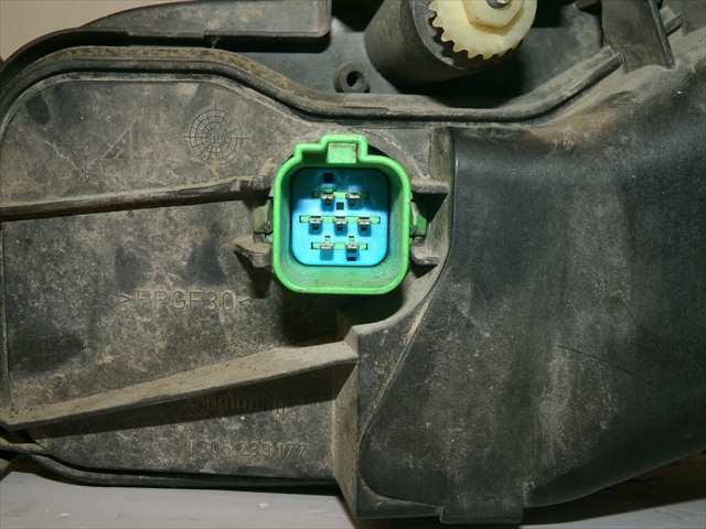 Foto 4ª: Faro Derecho Ford Mondeo 2.0 G 2000-2007 [CJBA] (2003)
