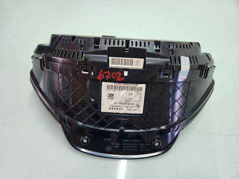 Foto 2ª: Cuadro de Instrumentos Bmw Serie 4 418 420D M SPORT COUPE 190CV 140KW [N47D20C] (2014)