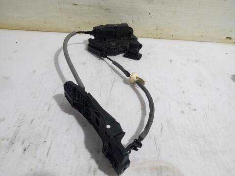 Foto 3ª: Cerradura Puerta Delantera Derecha Volkswagen Golf COMFORTLINE BLUEMOTION AUT. 150CV (2013)