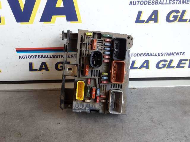 Caja Reles Fusibles Citroen C4 1.6 HDI PICASSO 110CV